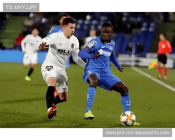 托特纳姆热刺击败切尔西，积分差距缩小，托特纳姆热刺首发