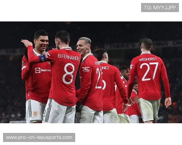 曼联长传斜插制造破门机会，拉什福德点球锁定胜果